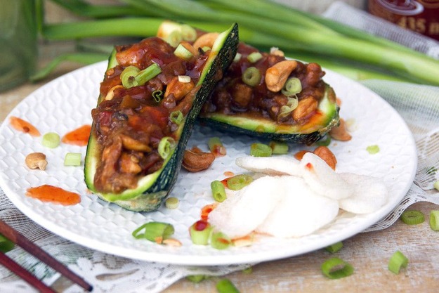 Aziaitisch gevulde courgette